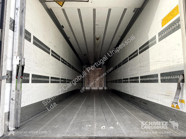Полуприцеп Schmitz Cargobull Semitrailer Reefer...