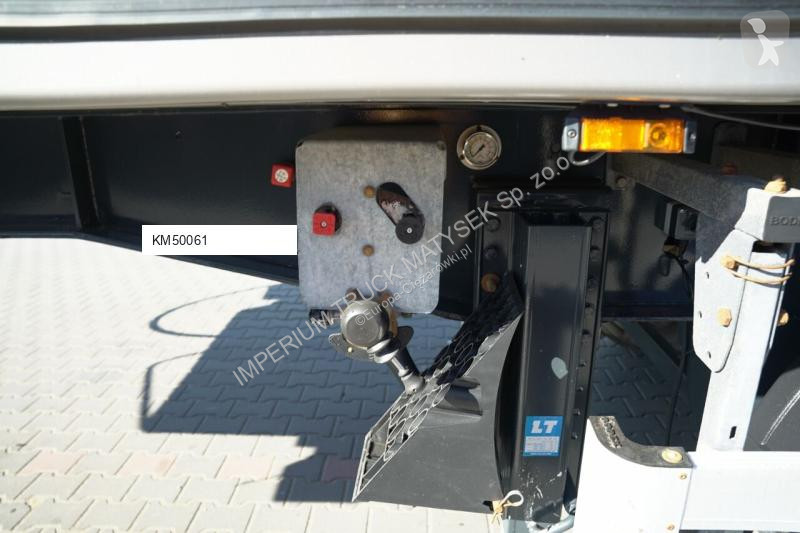 نصف مقطورة Bodex
