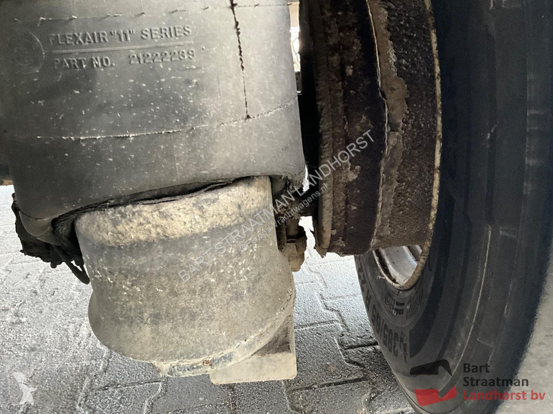 Semirremolque Van Hool box trailer 2 assige...