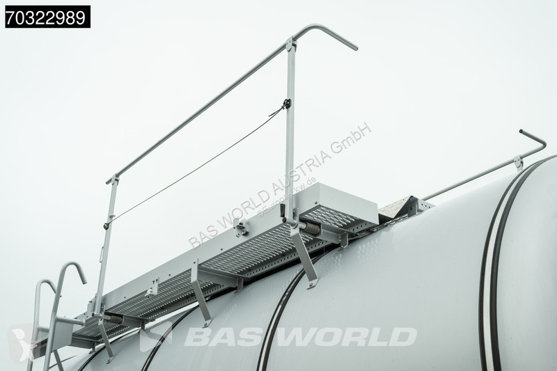 Semitrailer Kässbohrer STS 3 axles NEW! 32.000L...
