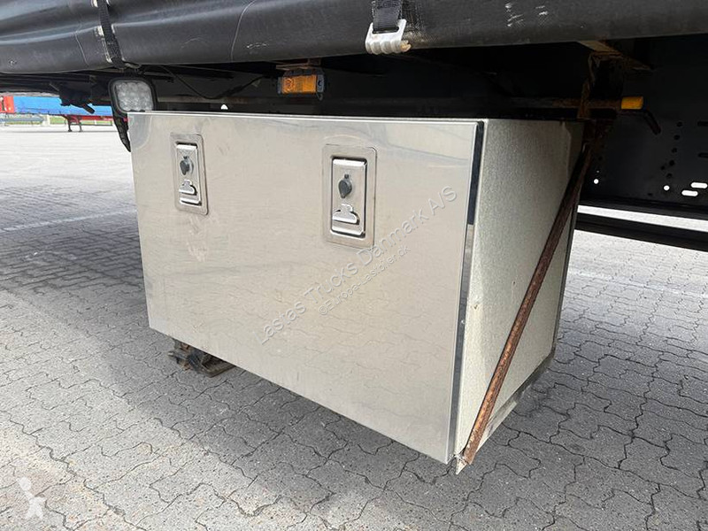 نصف مقطورة Kel-Berg Curtainsider / Planenauflieger