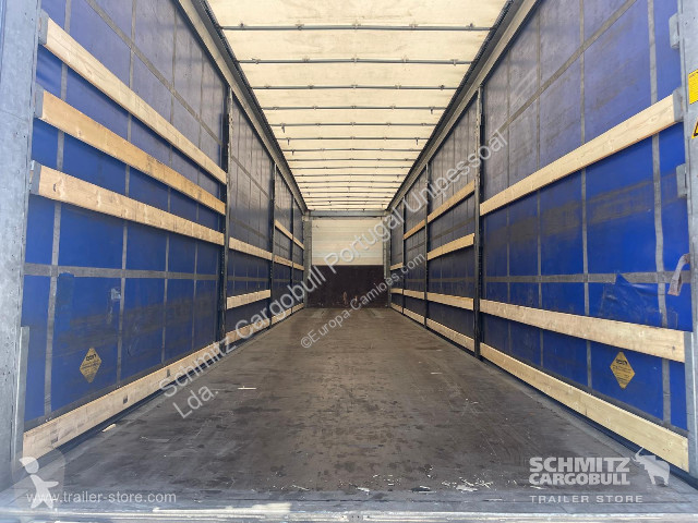 نصف مقطورة Schmitz Cargobull Semitrailer...