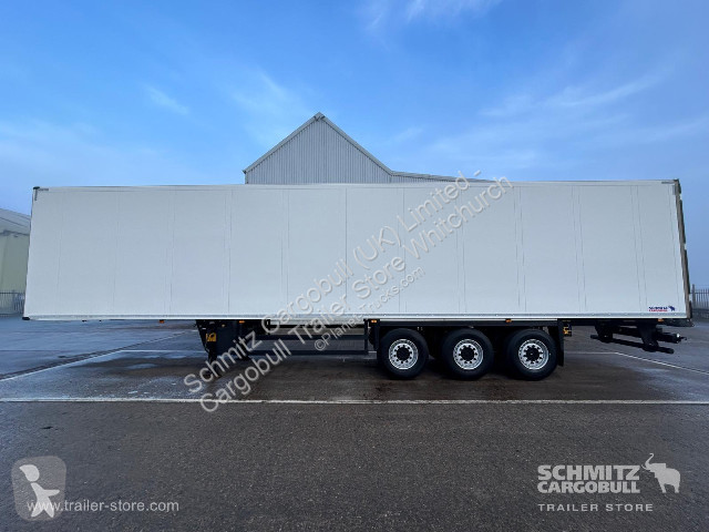 Oplegger Schmitz Cargobull Reefer Standard