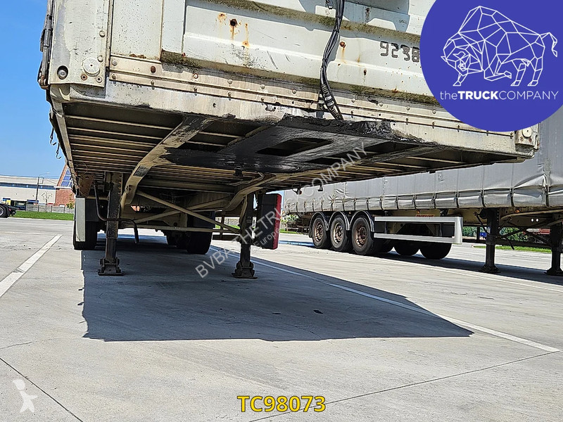 نصف مقطورة Fruehauf