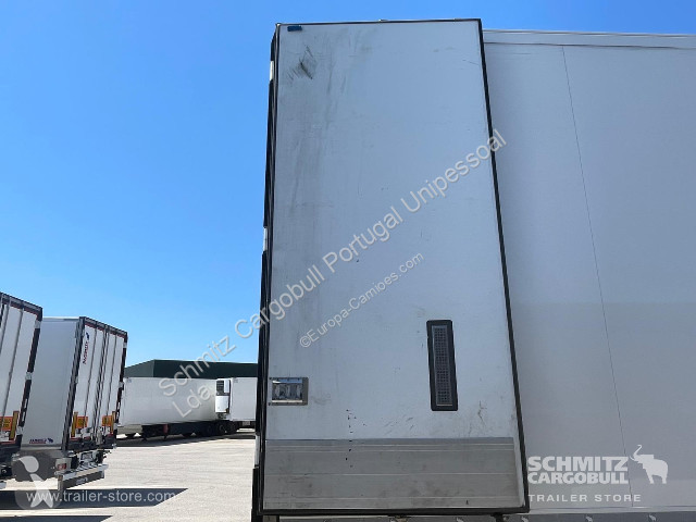 نصف مقطورة Schmitz Cargobull Semitrailer Reefer...