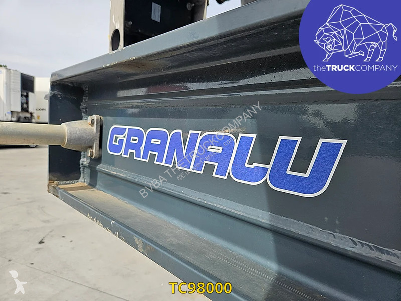 نصف مقطورة Granalu