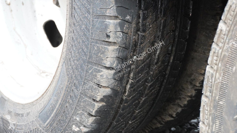 نصف مقطورة Iveco 35C21 SZM Clixtar City Trailer...
