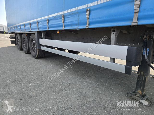 نصف مقطورة Schmitz Cargobull Semitrailer...