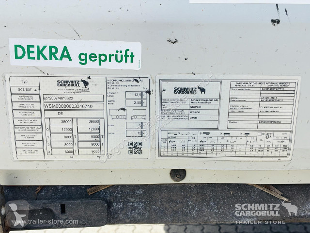 نصف مقطورة Schmitz Cargobull Curtainsider Mega...
