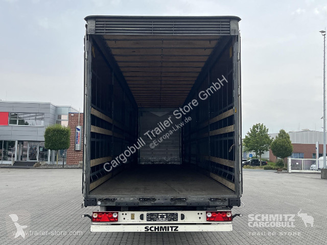 نصف مقطورة Schmitz Cargobull Curtainsider Mega...