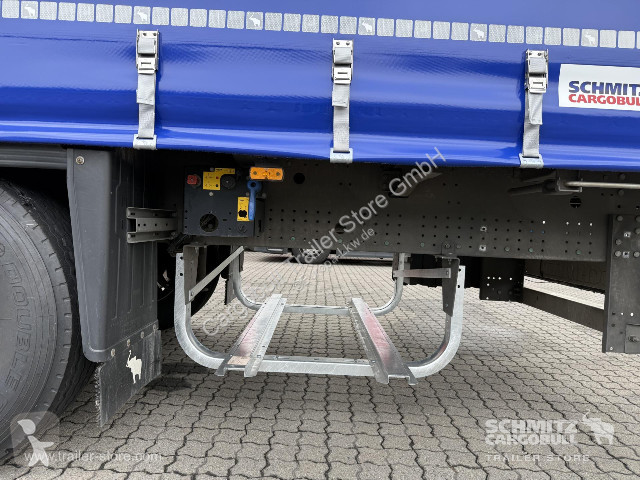 نصف مقطورة Schmitz Cargobull Curtainsider...