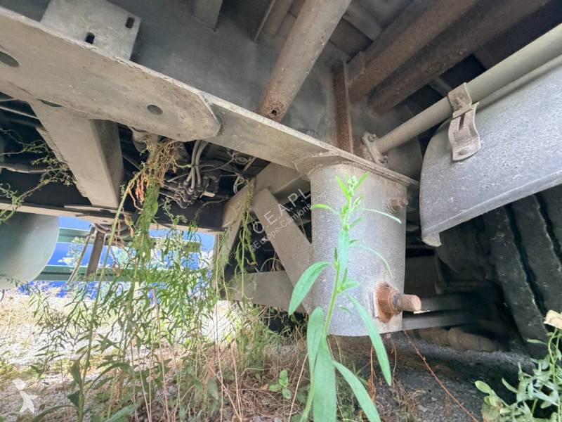 Semi remorque Samro a étages Accidentée