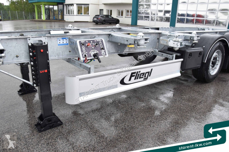 Semirremolque Fliegl Containerchassis ADR,...