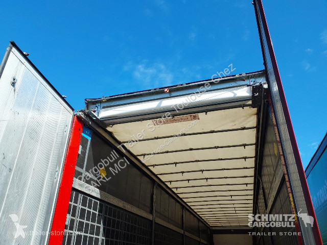 Полуприцеп Schmitz Cargobull Semitrailer...