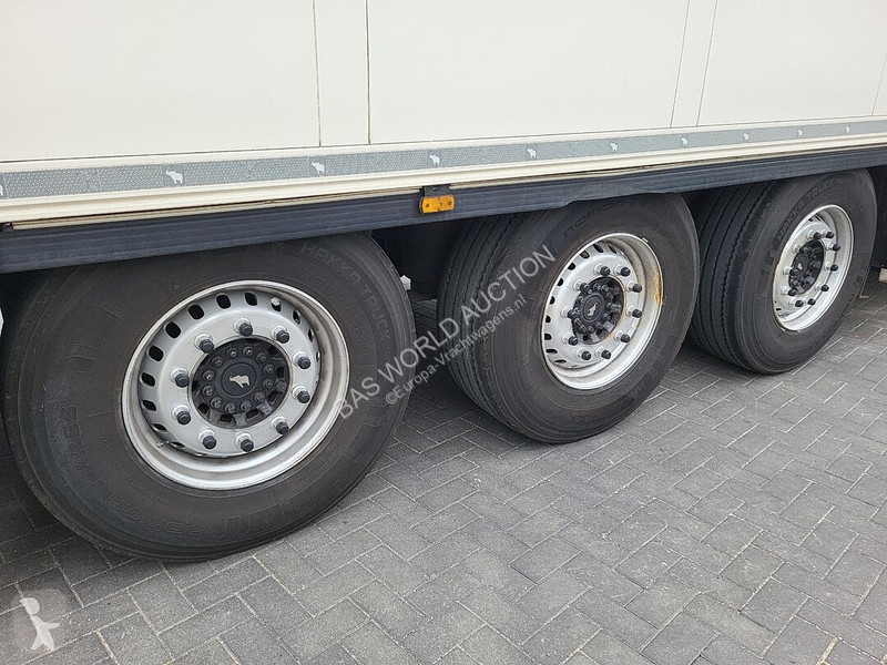 Semiremorca Schmitz Cargobull SCB*S3B