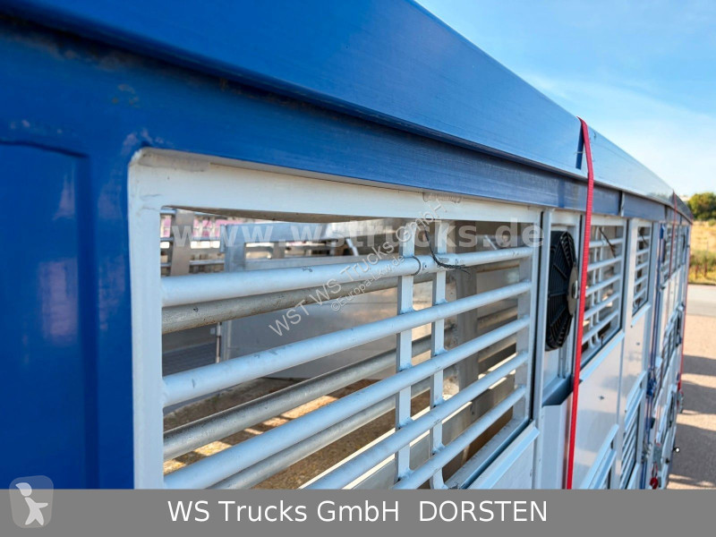 Semitrailer  Finkl  3 Stock Hubdach Typ 2...