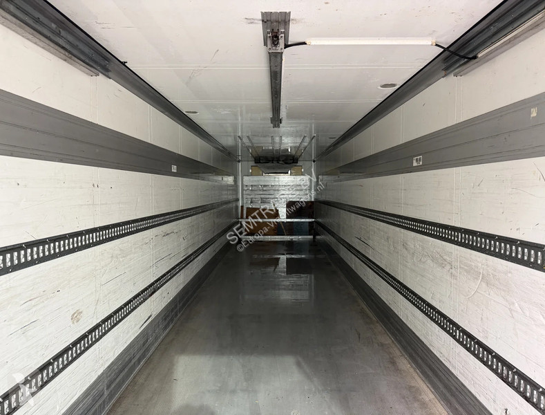 Schmitz Cargobull 20/LZG 20 STEERING AXLE DRUM...