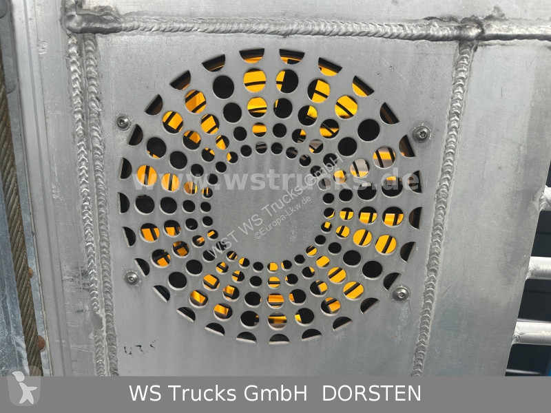 نصف مقطورة  Finkl  3 Stock Hubdach Typ 2