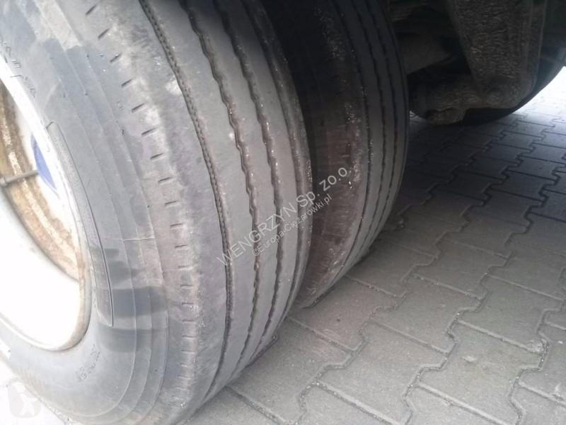 نصف مقطورة  NACZEPA 3 OSIOWA TYPU SEMI BROSHUIS