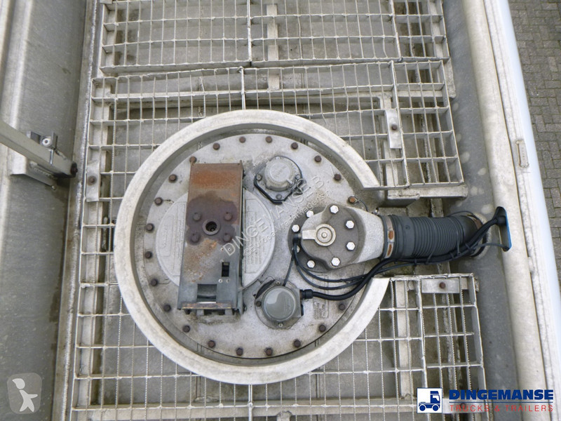 Semiremorca Caldal Fuel tank alu 30 m3 / 5 comp...