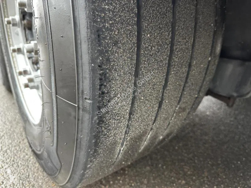 Semitrailer Schwarzmüller 3-Achs Tautliner...