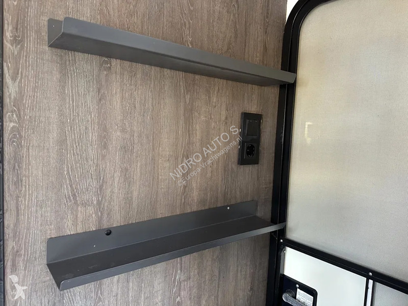 Oplegger  Camper 4x bed keuken douche toilet...