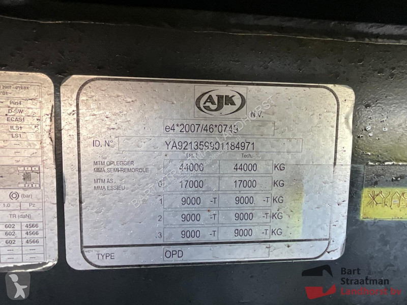 Semiremorca AJK N/A 3 assen 9 Ton Geisoleerde...