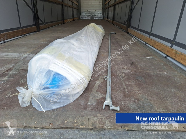 Semirimorchio Schmitz Cargobull Curtainsider Mega