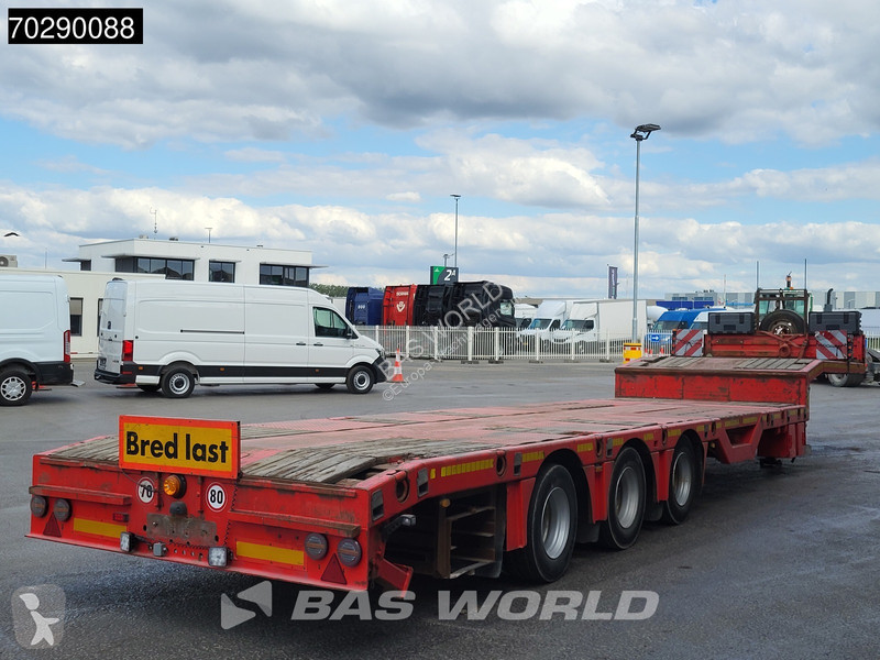 Semitrailer Kässbohrer LB3E Wheel Recess...