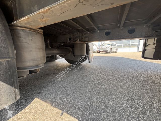 Semitrailer Schwarzmüller...