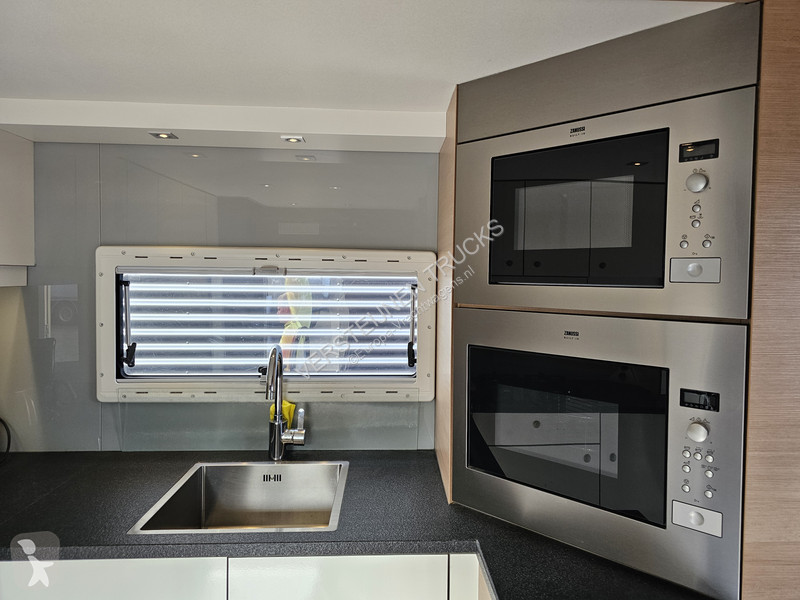 Полуприцеп  CAMPER TRAILER / MOBIL HOME