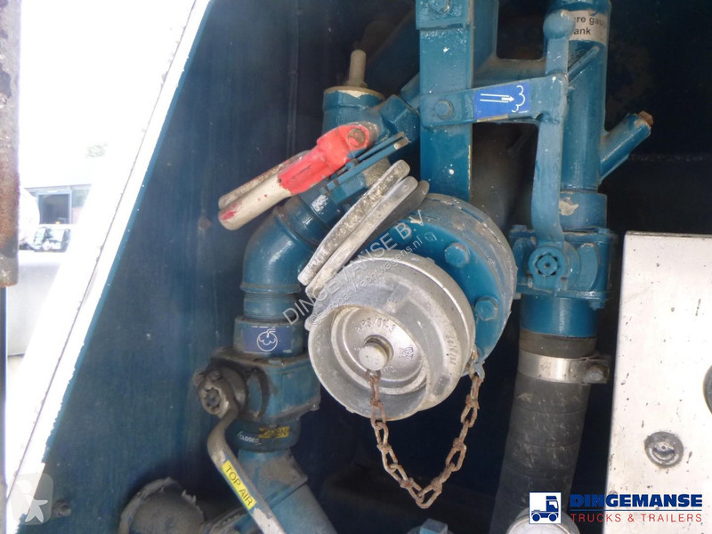 Semi remorque Feldbinder Powder tank alu 40 m3...