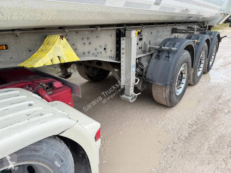 نصف مقطورة Schmitz Cargobull