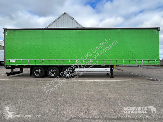 نصف مقطورة Schmitz Cargobull Curtainsider...