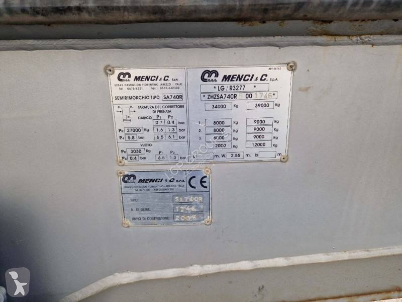 نصف مقطورة Menci SA740R