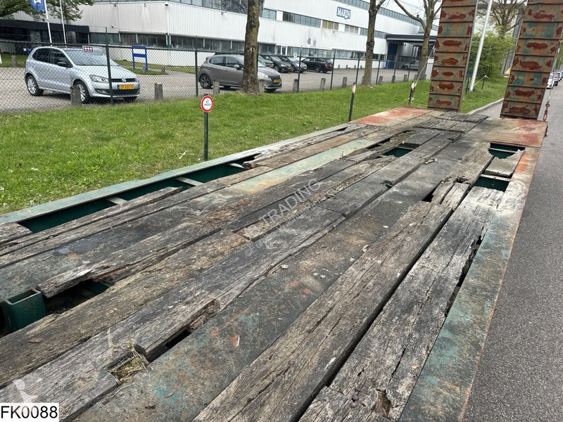 نصف مقطورة Kaiser Lowbed Steel suspension