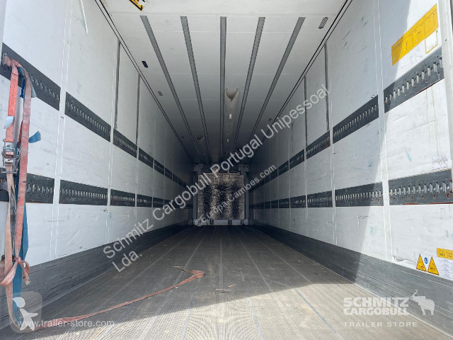 نصف مقطورة Schmitz Cargobull Semitrailer Reefer...