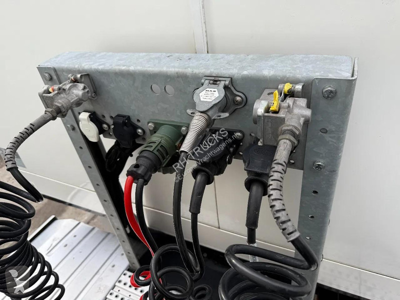 Oplegger  S110S STEERING AXLE  + LIFT 2.000 KG...