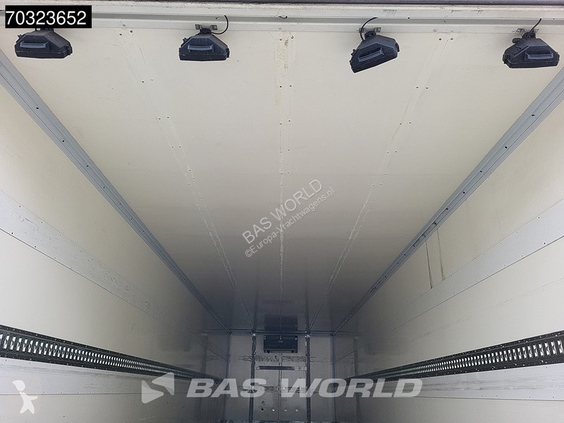 نصف مقطورة  Tail gate