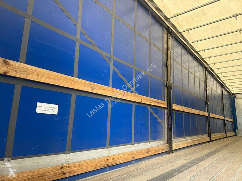 نصف مقطورة Kel-Berg Curtainsider / Planenauflieger