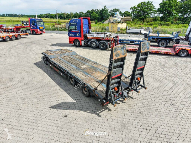 نصف مقطورة Bauer ATU3-30S | Przyczepa 3 osiowa...