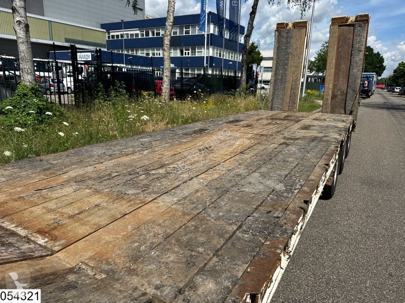 نصف مقطورة ACTM Lowbed 45.800KG, winch