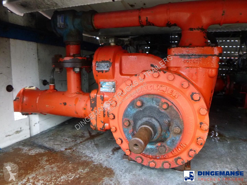 Oplegger  Gas tank steel 46.9 m3 / 1 comp + pump