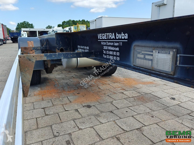 Oplegger Renders RMOC 12 27CC 40/45FT - Rear...