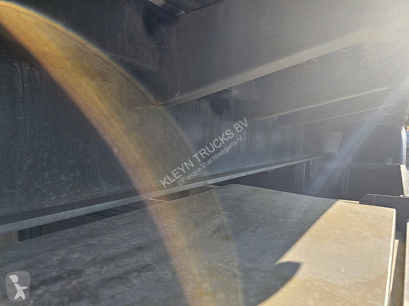 نصف مقطورة KWB P-393-STI-R-1 HIAB 130 R