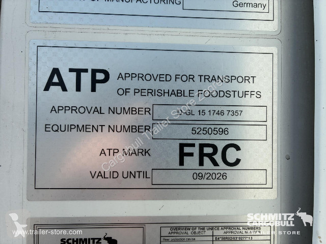 نصف مقطورة Schmitz Cargobull Semitrailer Reefer...