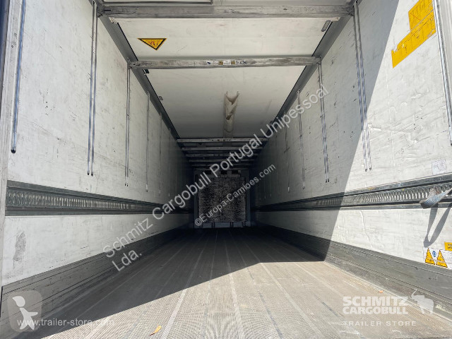 نصف مقطورة Schmitz Cargobull Semitrailer Reefer...