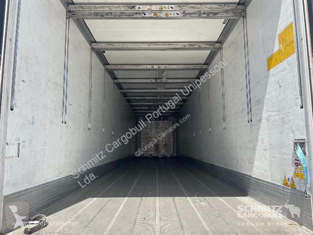 نصف مقطورة Schmitz Cargobull Semitrailer Reefer...