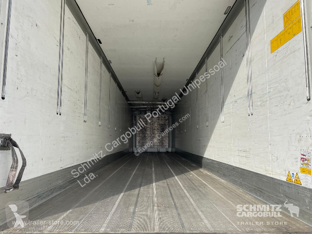 نصف مقطورة Schmitz Cargobull Semitrailer Reefer...