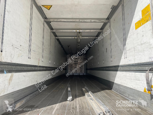 نصف مقطورة Schmitz Cargobull Semitrailer Reefer...